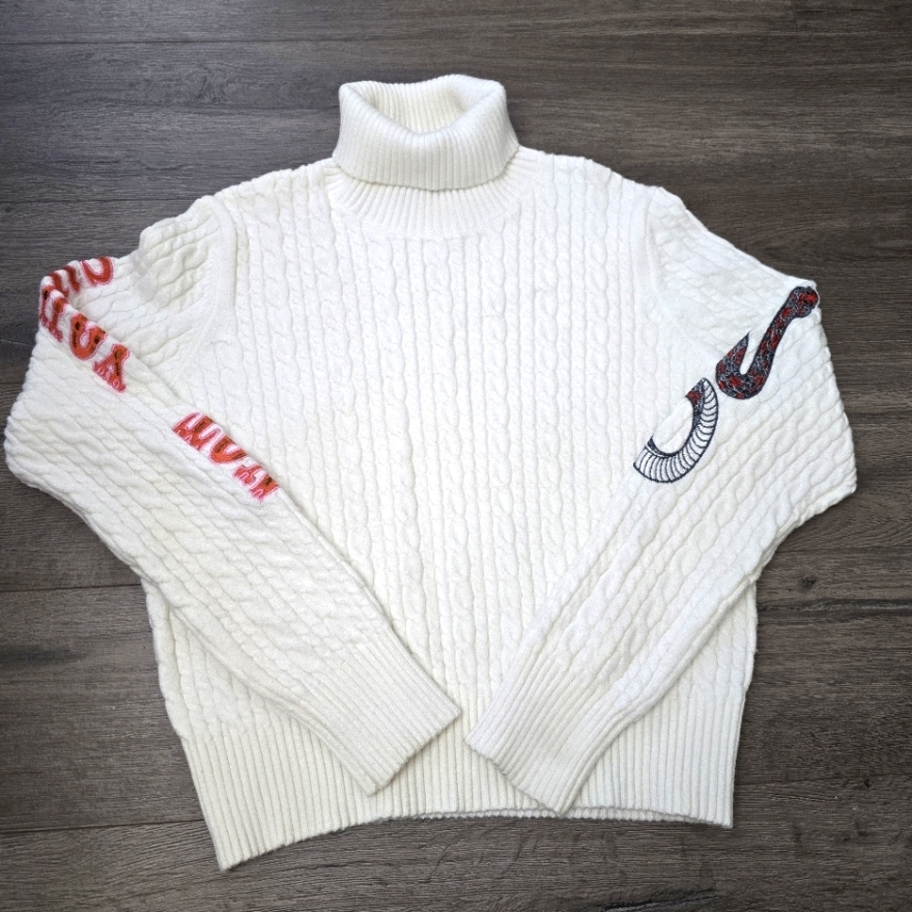 Akira Turtleneck Knit Sweater White Snake Not Yours Size Large